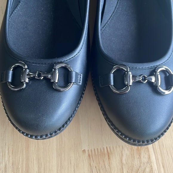 Anne Klein Women's Black Elly Ballet flats
PRE~LOVED EXCELLENT COND!!! - Picture 5 of 5